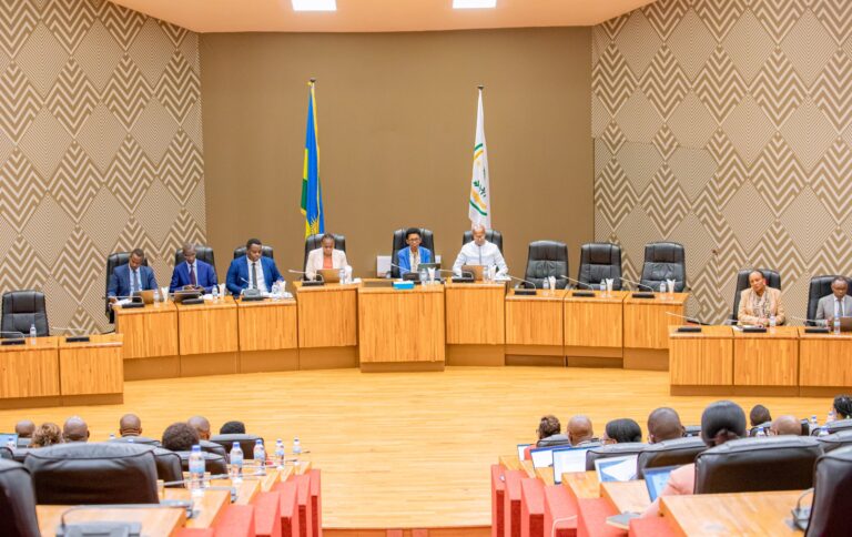 Kigali : Abadepite bemeje ishingiro ry’umusoro w’ubukerarugendo ku icumbi